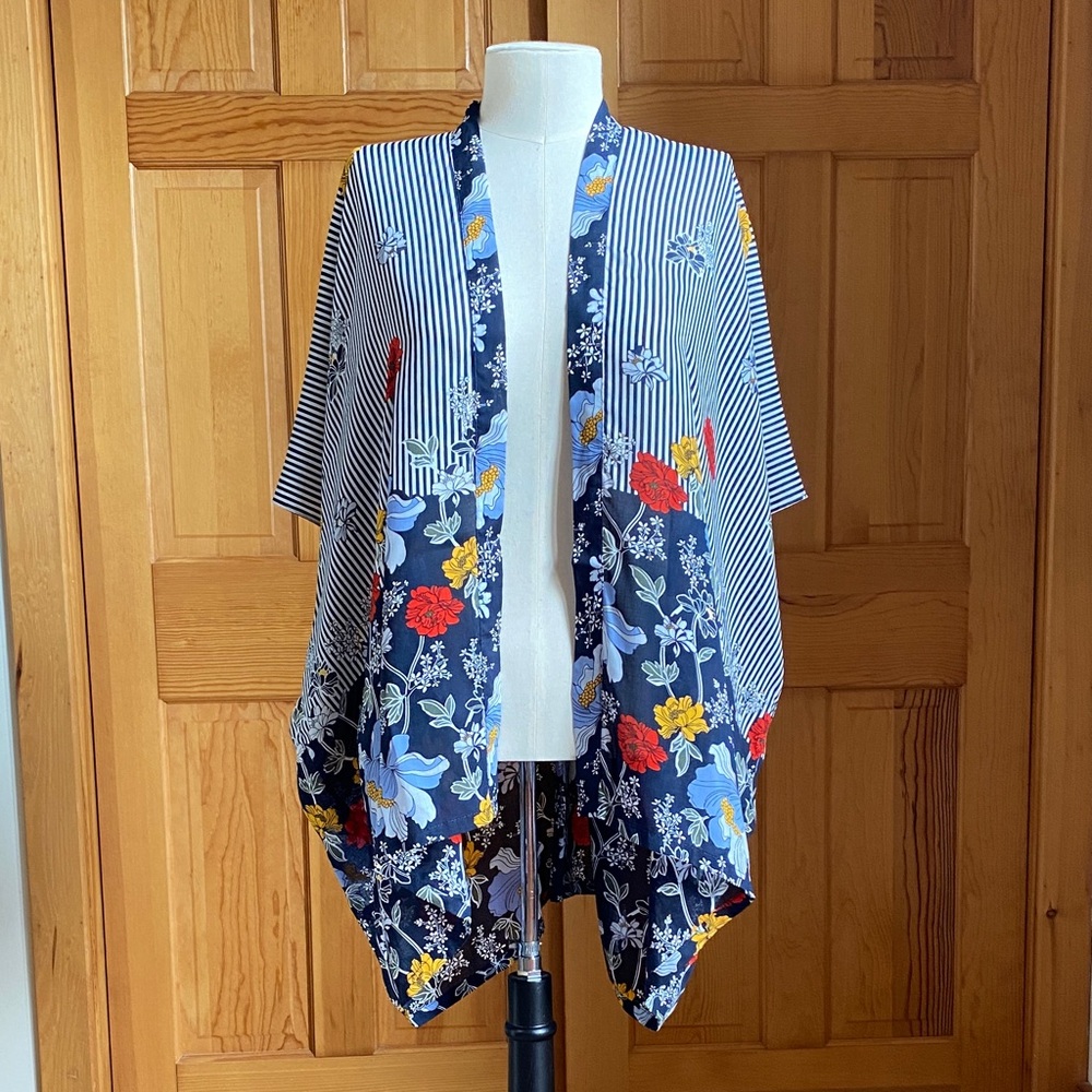 LOFT Multicolor Floral Striped Capelet